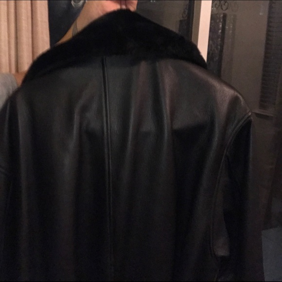 Leather jacket - Picture 2 of 3